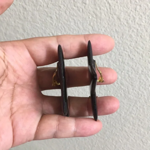 🖤Big Star clip earrings - Picture 8 of 17